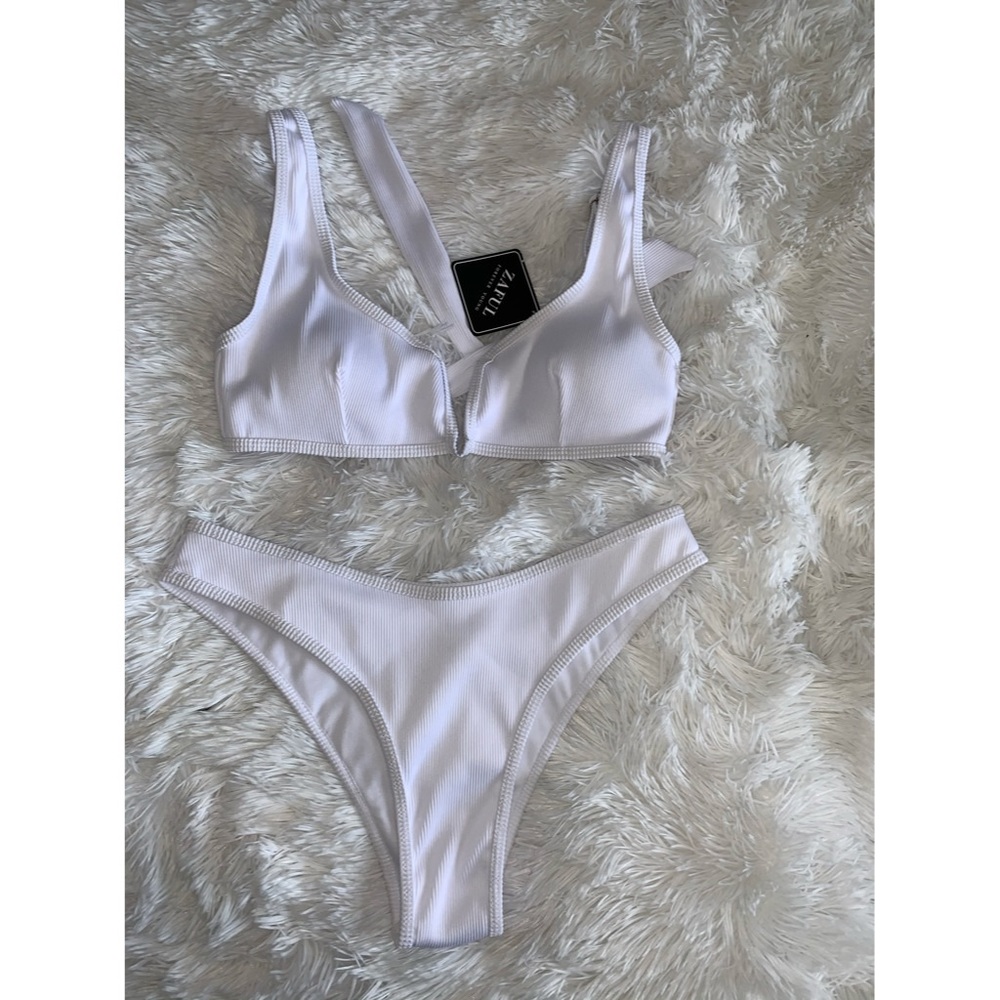 Piping V-wired Ribbed Bikini Swimsuit